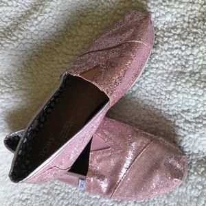 Pink sparkly Toms